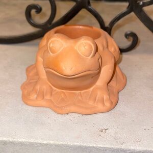 PartyLite Terra Cotta FROG Patio Candle Holder